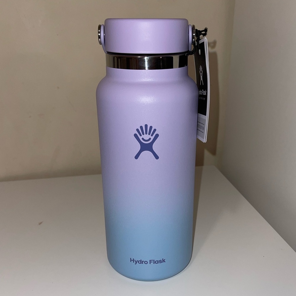 SPECIAL EDITION 32 OZ HYDRO FLASK - AURORA